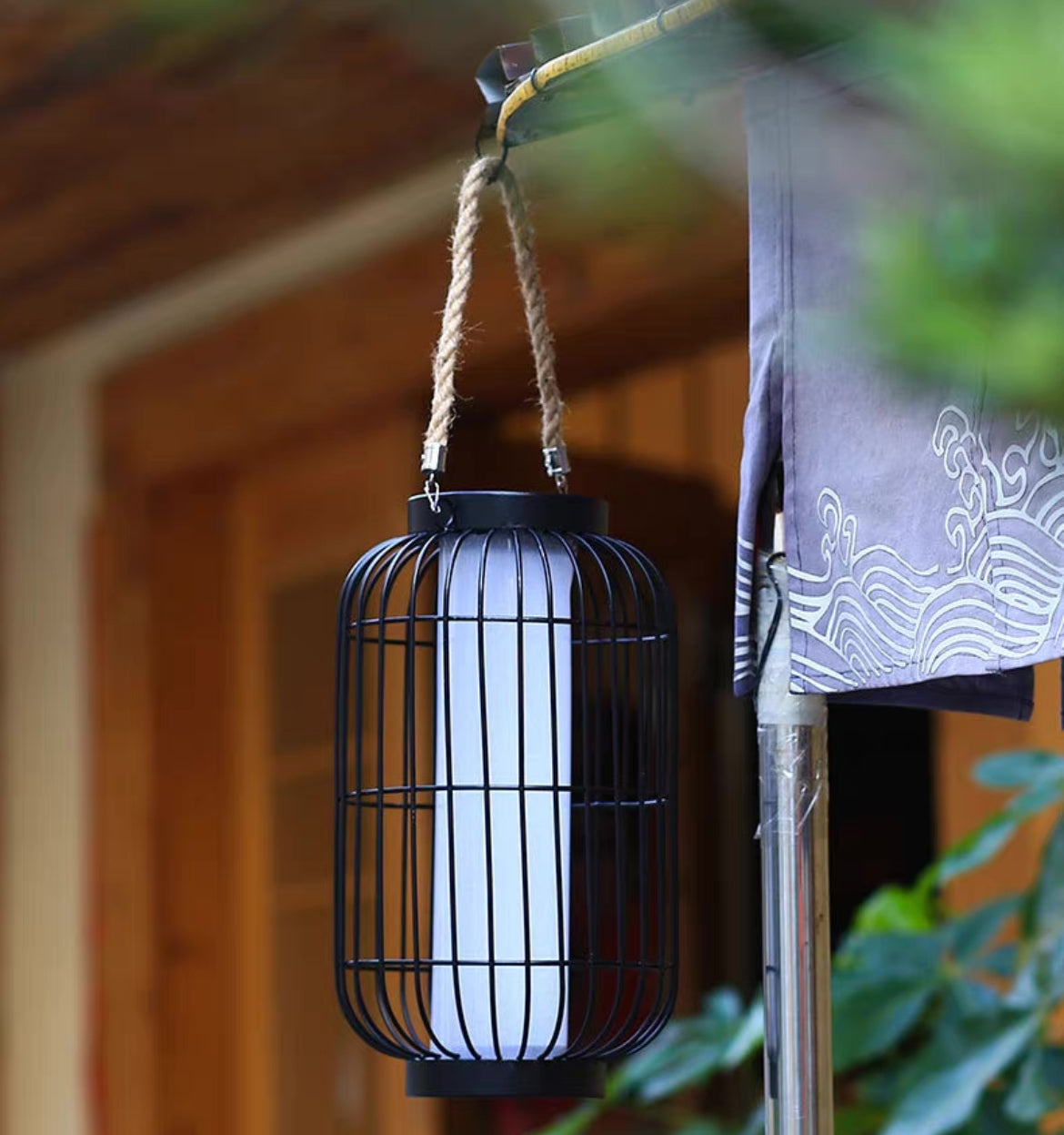 Solar Powered Garden Lamp